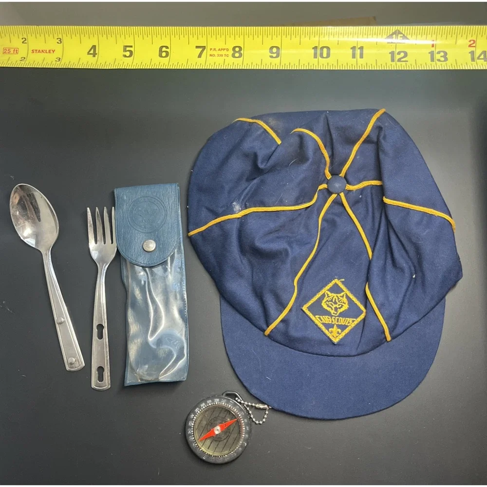 RM1019 Vintage Cub Scout Lot Hat, Utensil and Compass